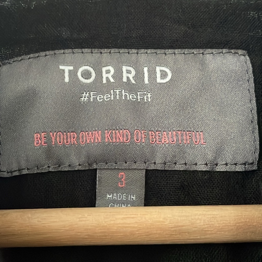 Torrid lightweight snap button jacket - Picture 2 of 4